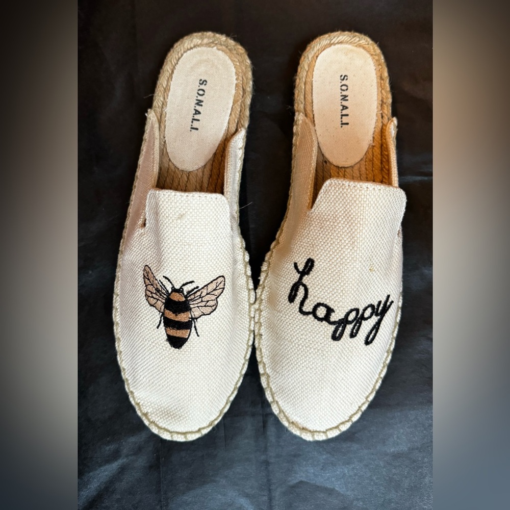 S.O.N.A.L.I Bee Happy espadrilles, NWT, never worn, size 40